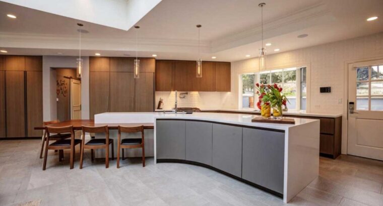 Mansion with Private Pool and Landscaped Garden