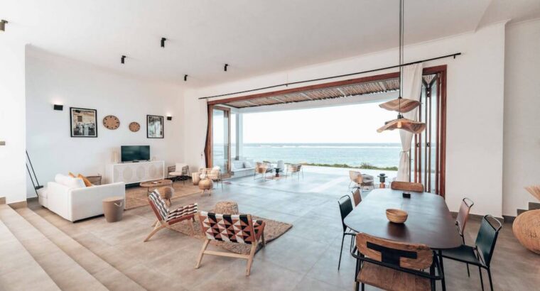 Luxury pluse Beachfront House for Sale, 4 Bed Ocean View Private Pool and Parking